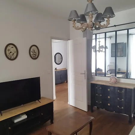 Spacieux Duplex En Plein Centre-ville De アパート フォンテーヌブロー