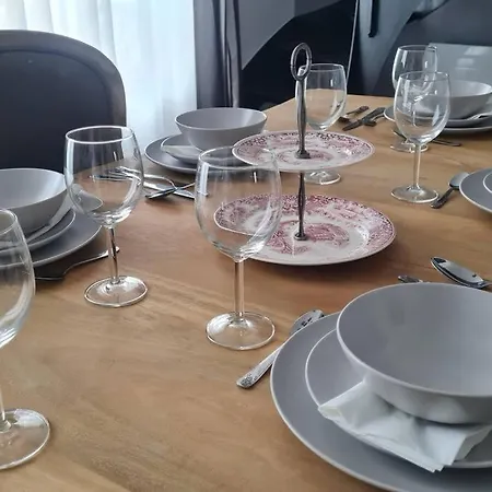 Spacieux Duplex En Plein Centre-ville De アパート *